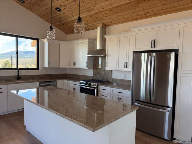 538 Friar Tuck Dr, Divide, CO 80814