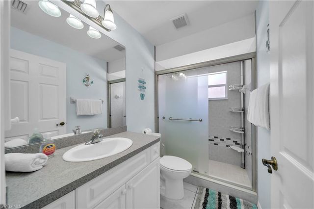 1722 SW 38th TER, Cape Coral, FL 33914