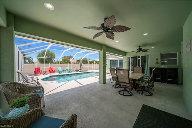 1722 SW 38th TER, Cape Coral, FL 33914