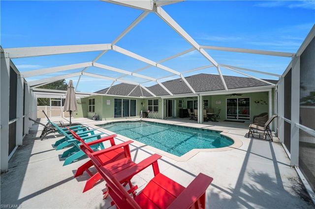 1722 SW 38th TER, Cape Coral, FL 33914