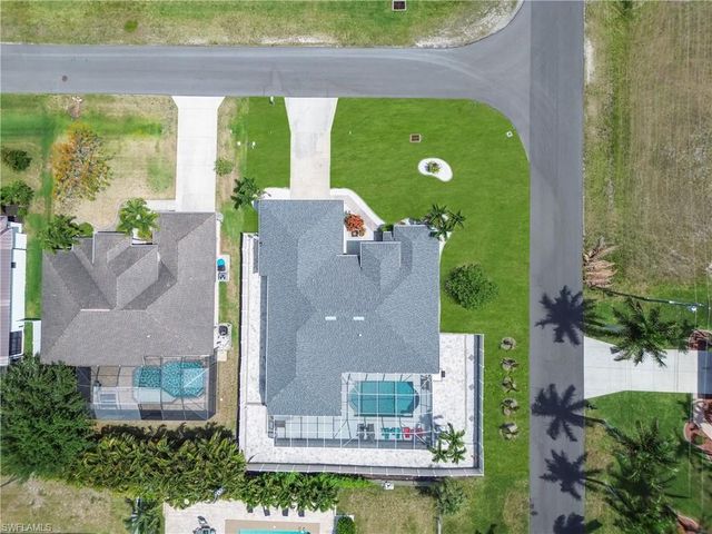 1722 SW 38th TER, Cape Coral, FL 33914
