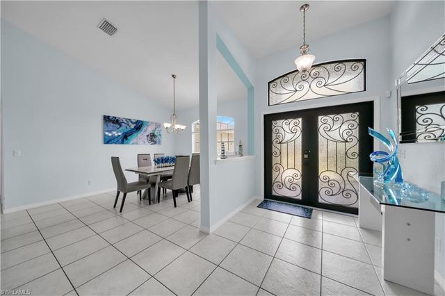 1722 SW 38th TER, Cape Coral, FL 33914