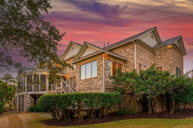 2834 Parkers Landing Road, Mount Pleasant, SC 29466