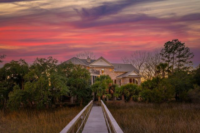 2834 Parkers Landing Road, Mount Pleasant, SC 29466