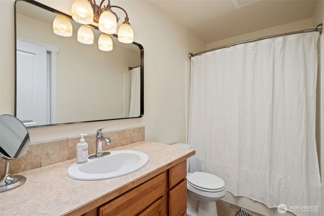 30 E Stirling Court, Shelton, WA 98584