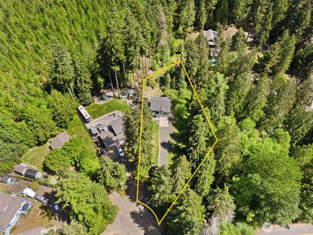 30 E Stirling Court, Shelton, WA 98584