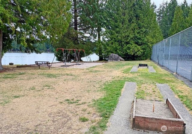 30 E Stirling Court, Shelton, WA 98584