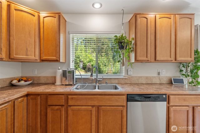 30 E Stirling Court, Shelton, WA 98584