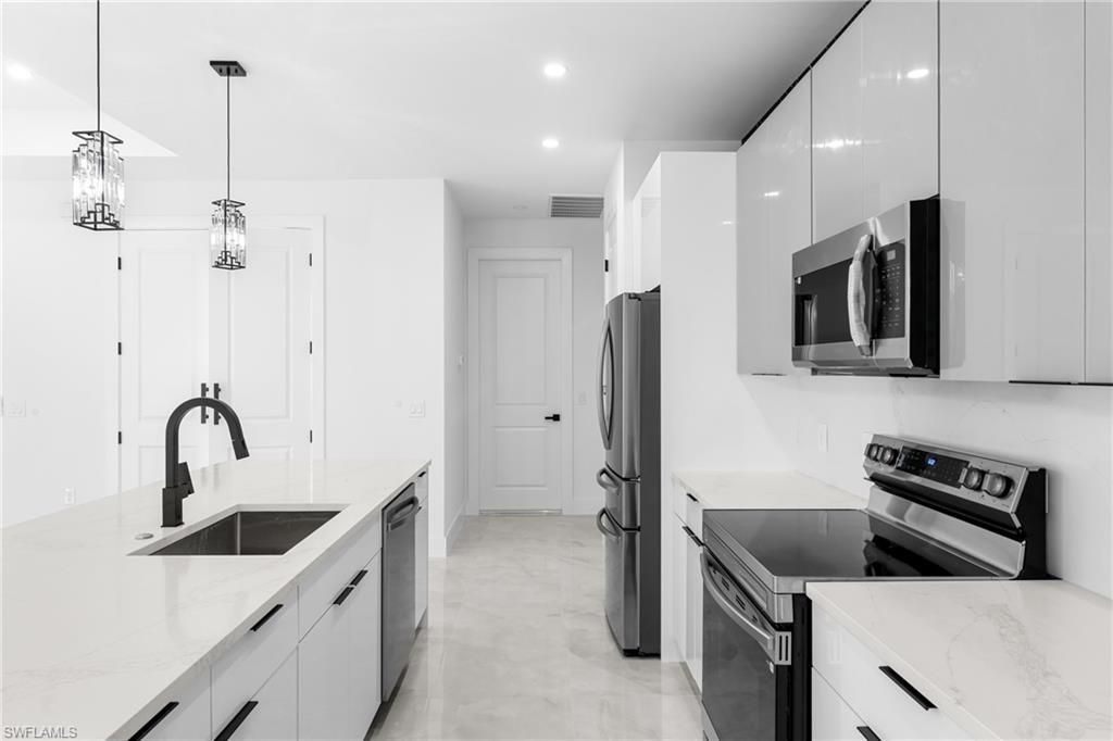 641 Camilla ST E, LEHIGH ACRES, FL 33974 — photo 5