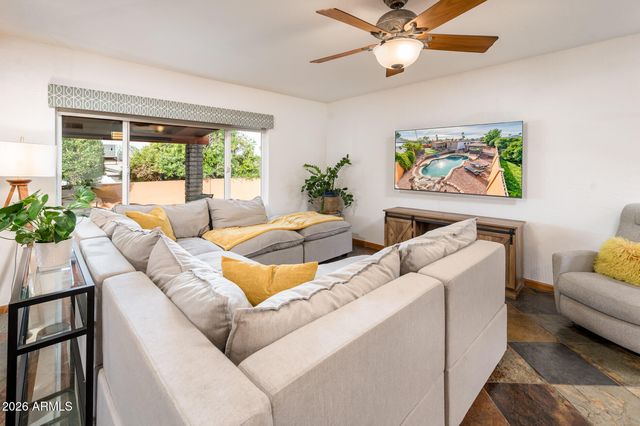 15042 N 6TH Street, Phoenix, AZ 85022