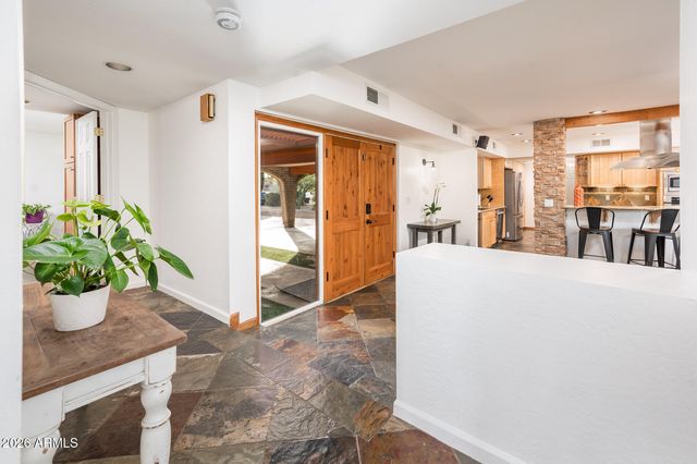 15042 N 6TH Street, Phoenix, AZ 85022