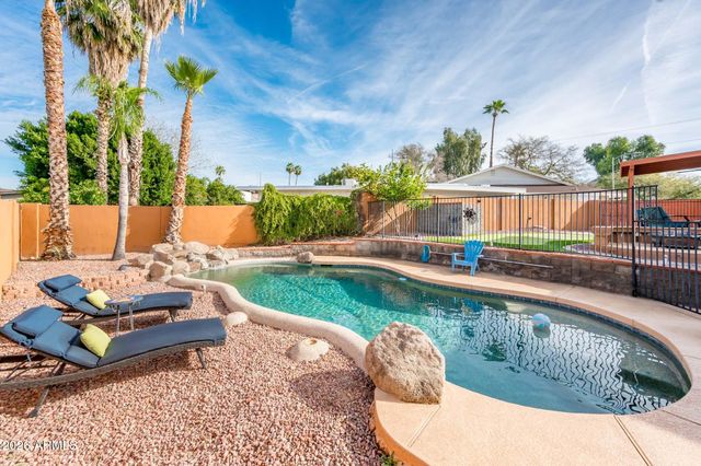 15042 N 6TH Street, Phoenix, AZ 85022