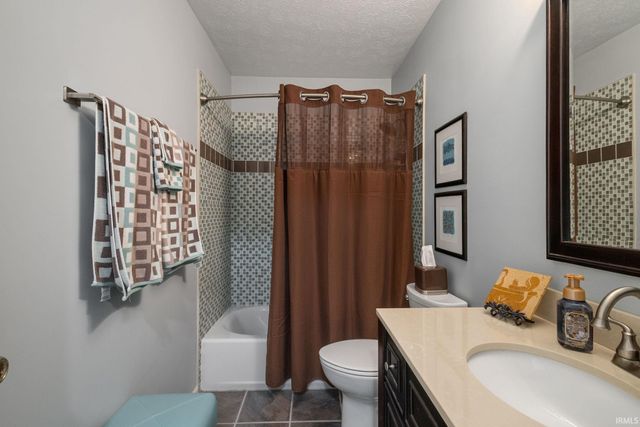 14479 Old Trace Court, Granger, IN 46530