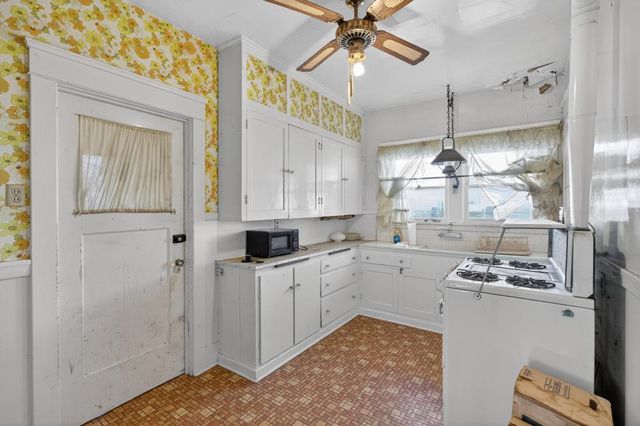 709 S School St, Lodi, CA 95240