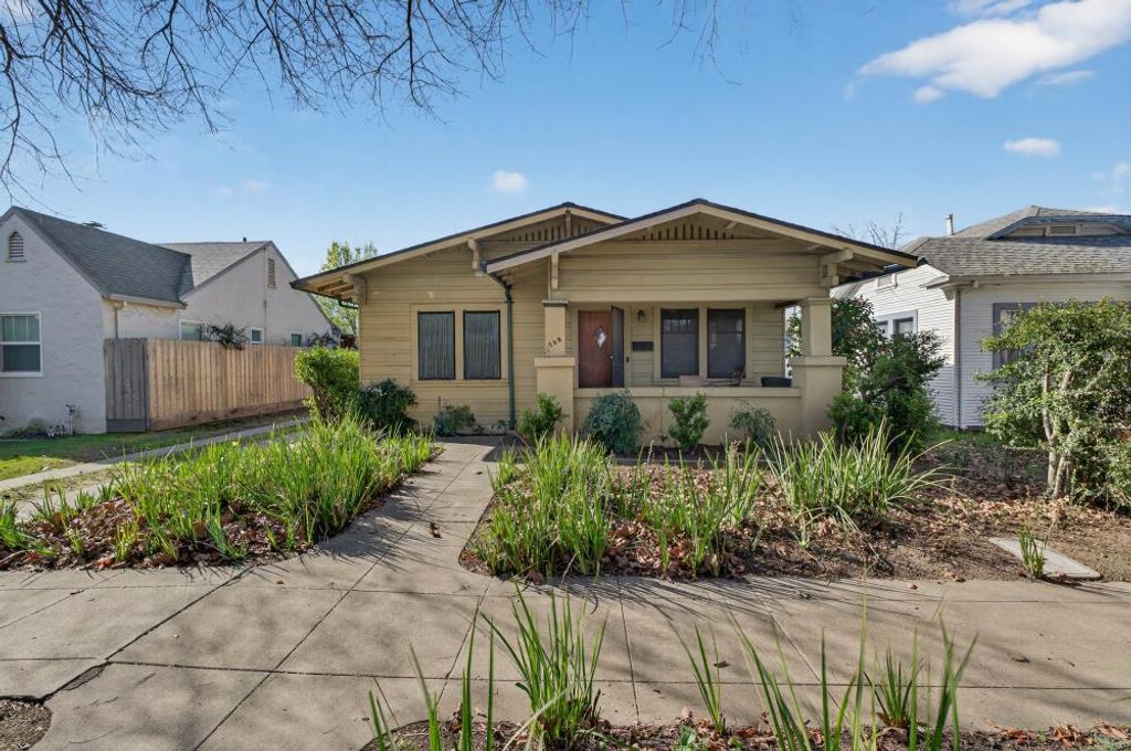 709 S School St, Lodi, CA 95240