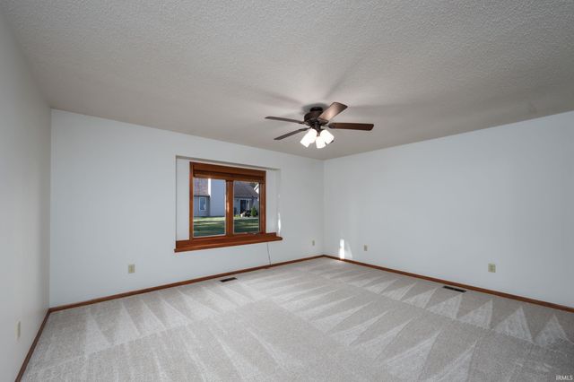 7435 Glen Gelder Circle, Fort Wayne, IN 46804