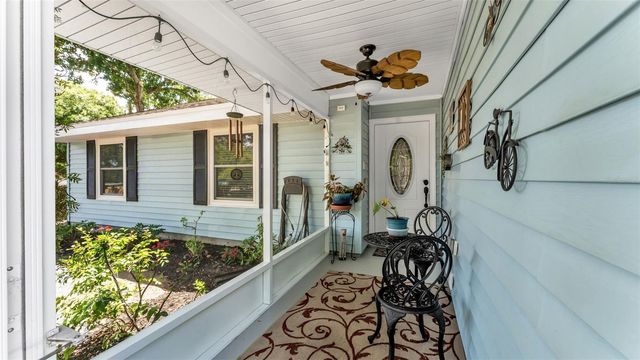1135 WALKER CIRCLE W, Lakeland, FL 33805