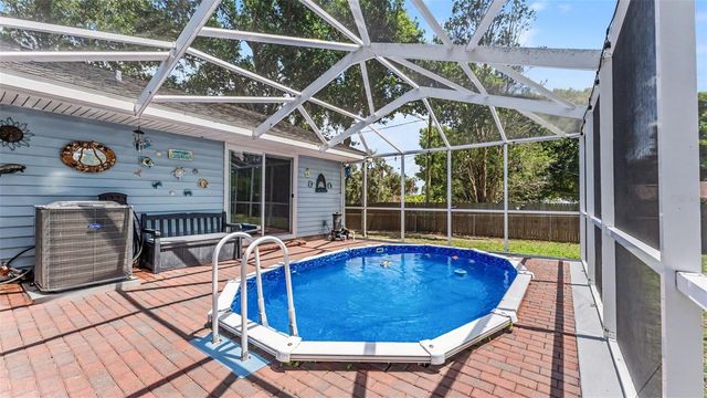 1135 WALKER CIRCLE W, Lakeland, FL 33805