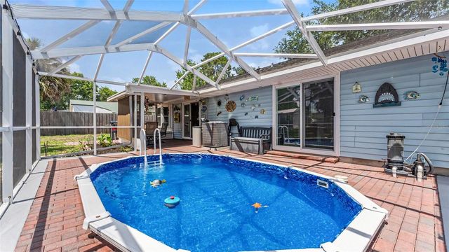 1135 WALKER CIRCLE W, Lakeland, FL 33805