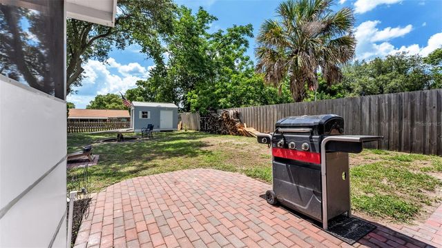 1135 WALKER CIRCLE W, Lakeland, FL 33805