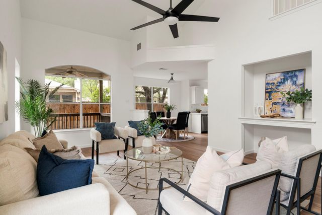 9109 Hoffman CV, Austin, TX 78749