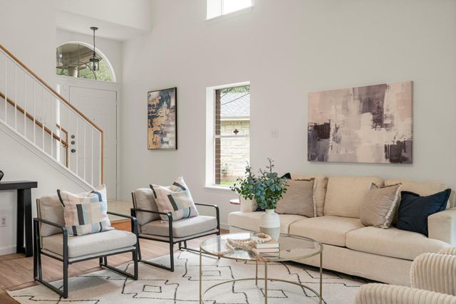 9109 Hoffman CV, Austin, TX 78749