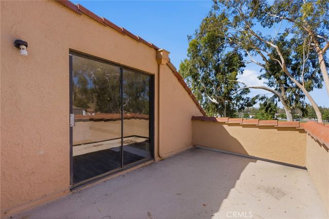 1400 W Edgehill Unit 40, San Bernardino, CA 92405