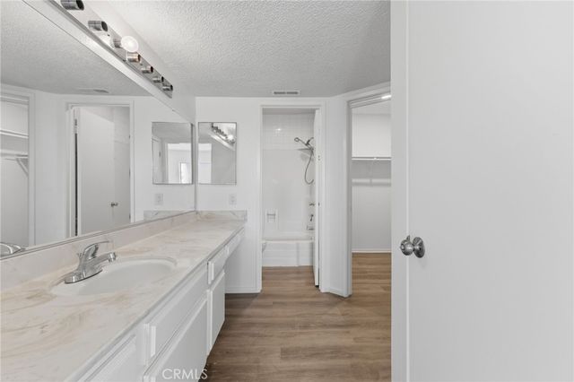 1400 W Edgehill Unit 40, San Bernardino, CA 92405