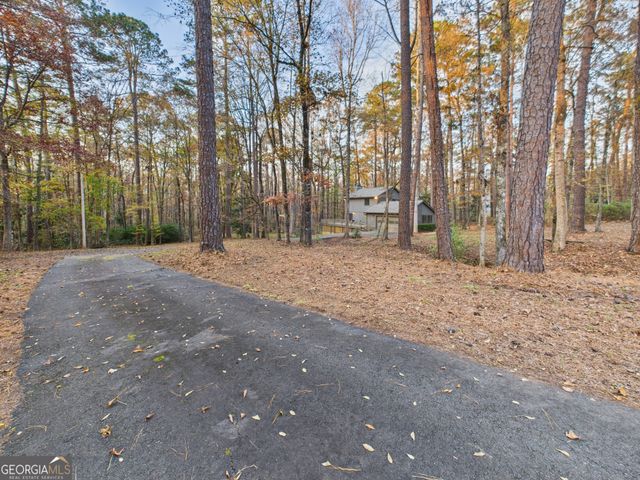 202 Hilltop Circle, Macon, GA 31210