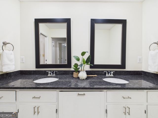 202 Hilltop Circle, Macon, GA 31210