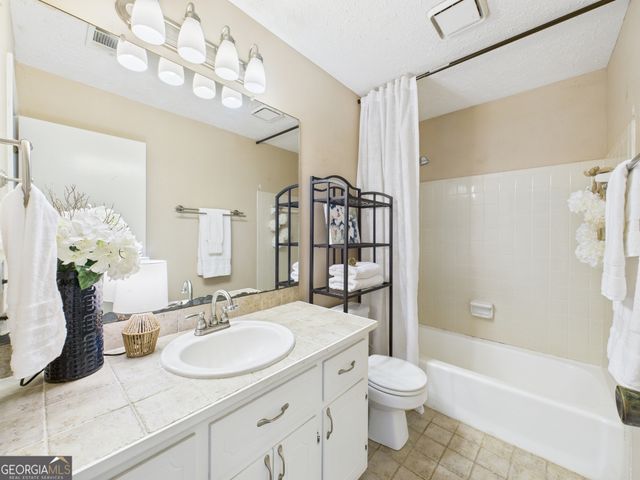 202 Hilltop Circle, Macon, GA 31210