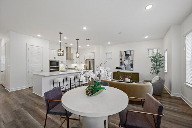 1047 Manacor Lane, Dallas, TX 75212