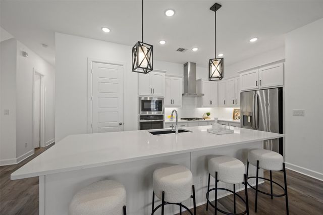 1047 Manacor Lane, Dallas, TX 75212