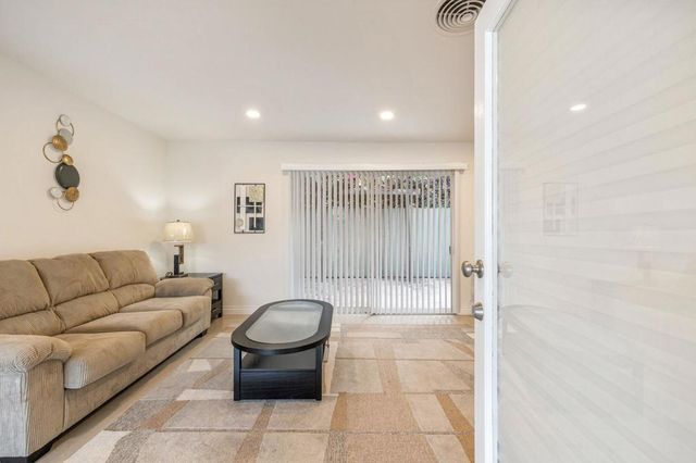 1425 ViA Soledad, Palm Springs, CA 92264