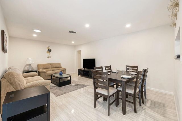 1425 ViA Soledad, Palm Springs, CA 92264