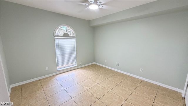 28 Cosmopolitan DR 13, Lehigh Acres, FL 33936