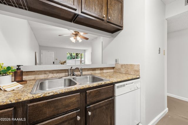 300 Lozes Avenue Apt 1601, Lafayette, LA 70508