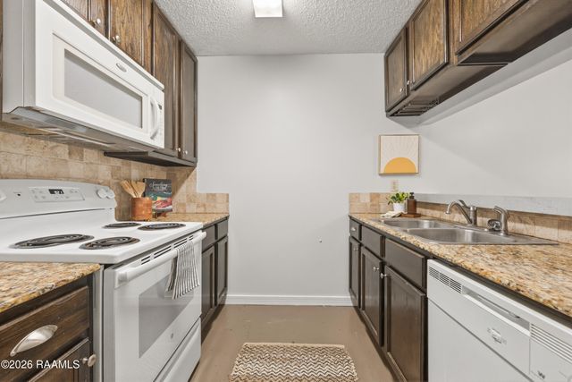 300 Lozes Avenue Apt 1601, Lafayette, LA 70508