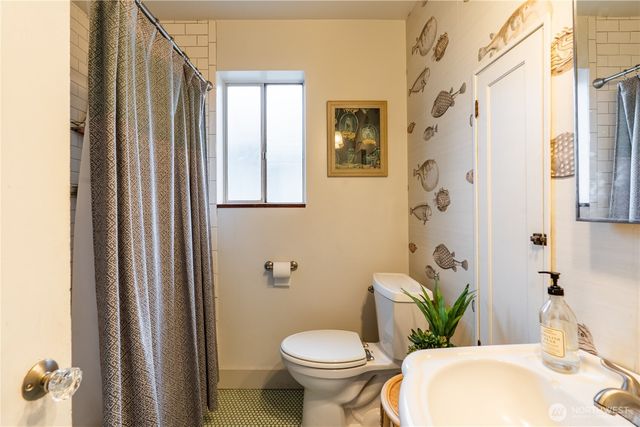 2730 S 14th Street, Tacoma, WA 98405