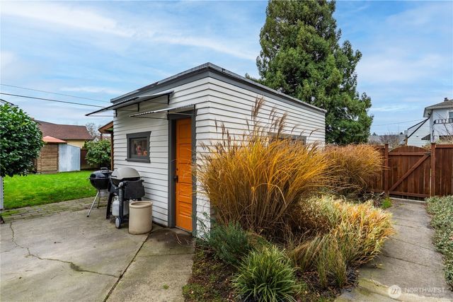 2730 S 14th Street, Tacoma, WA 98405