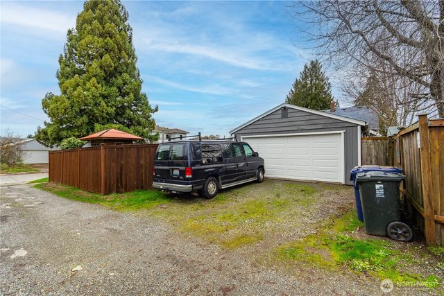 2730 S 14th Street, Tacoma, WA 98405