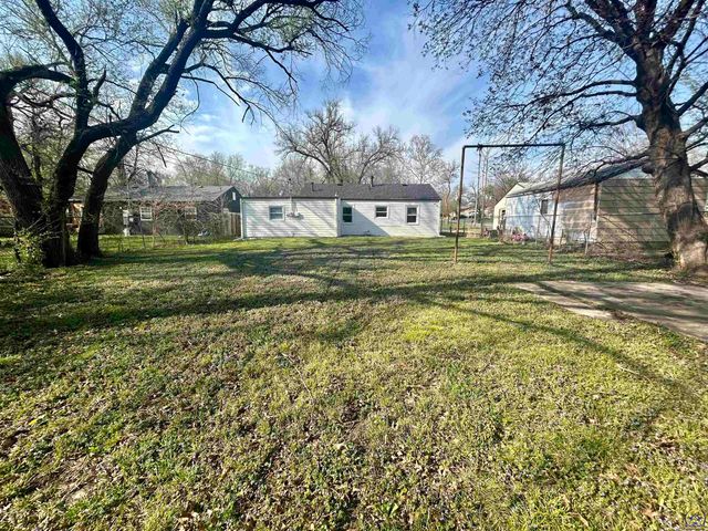 459 SE 33rd TER, Topeka, KS 66605