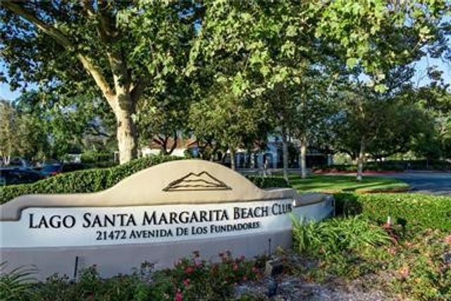 68 Abrigo, Rancho Santa Margarita, CA 92688