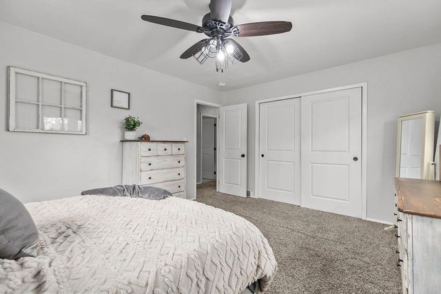 533 N CANTERBURY DRIVE, Appleton, WI 54915