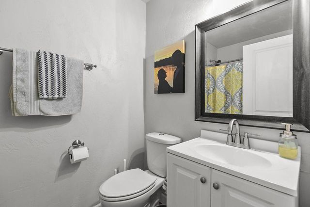 533 N CANTERBURY DRIVE, Appleton, WI 54915