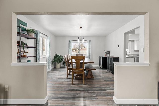 533 N CANTERBURY DRIVE, Appleton, WI 54915