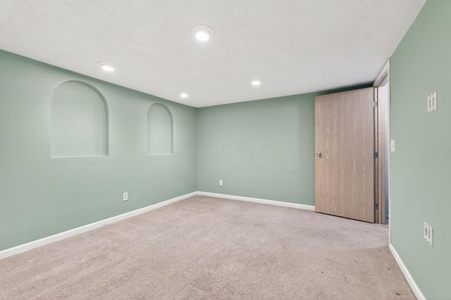 5627 Blendon Place Drive, 79C, Columbus, OH 43230