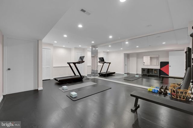 6508 KENHILL RD, Bethesda, MD 20817