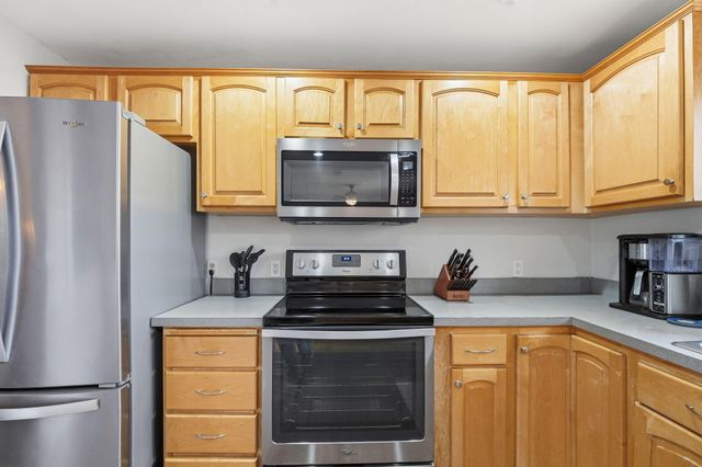 2415 Marion Court, Redding, CA 96001