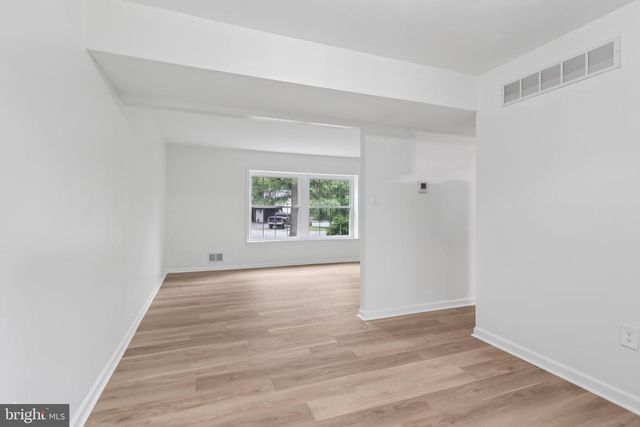 213 HAZEL RIDGE DR, Talleyville, DE 19803